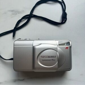 Olympus Superzoom 76G 35mm film camera